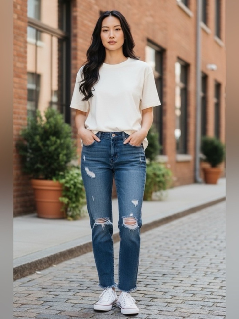 🫶🏻 Distressed Fashion Classic High-Rise Jeans